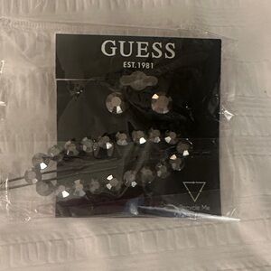 Guess Sparkling Silver Hair Clip and Earring Duo